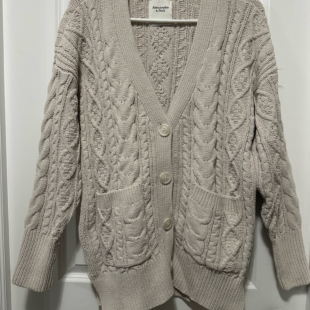 Abercrombie & Fitch Women's Beige Cable Knit Cardigan